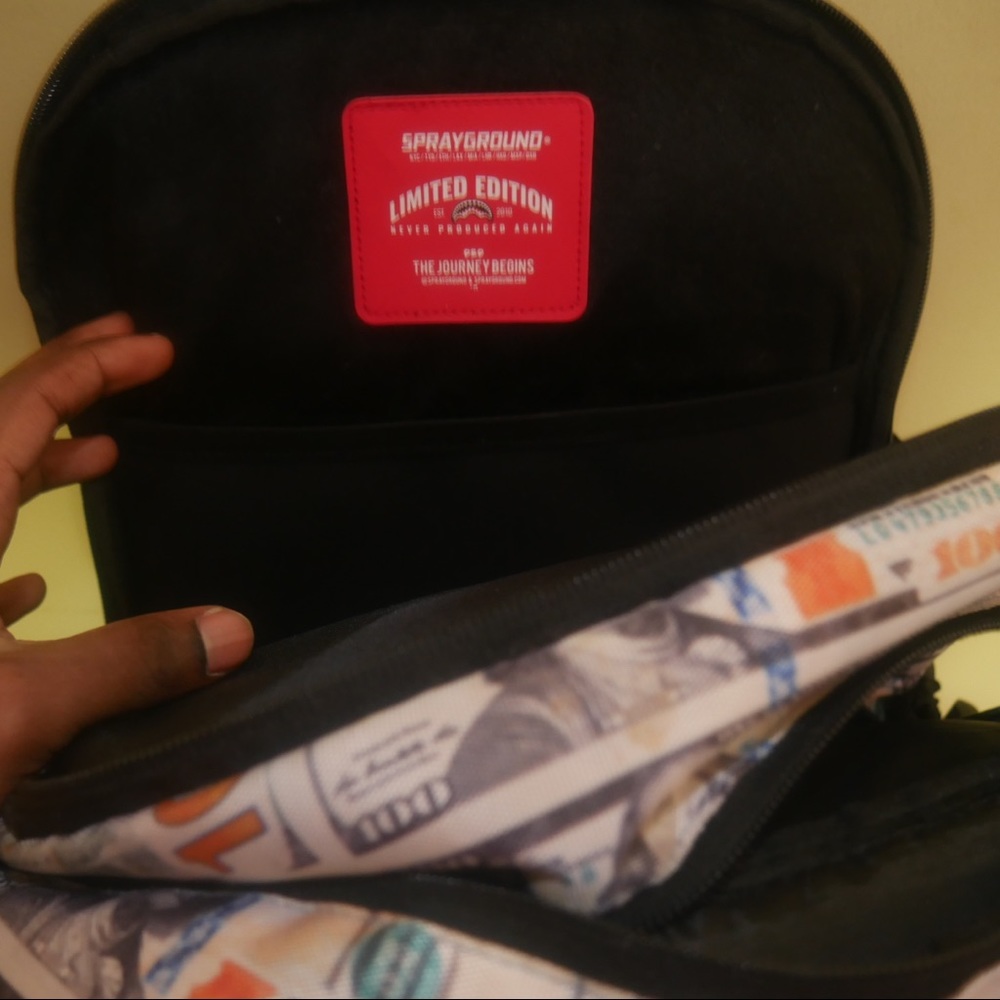 Sprayground bookbag - Picture 6 of 8